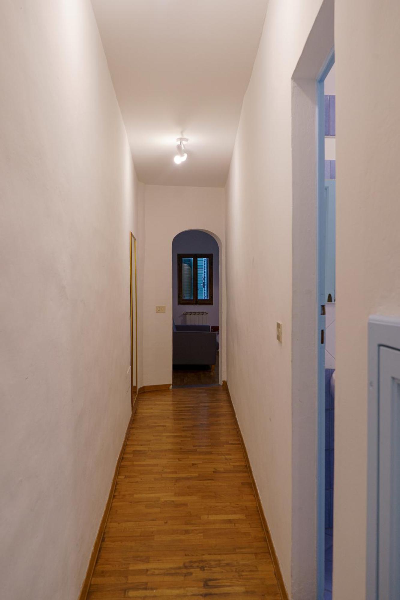 Central 1 Bedroom Apartment In The City Center ฟลอเรนซ์ ภายนอก รูปภาพ